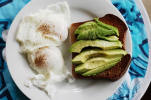 poached eggs with avocado and toast