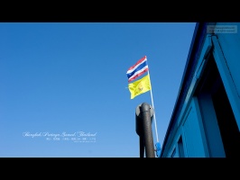 Thai flag by Seki Chin
